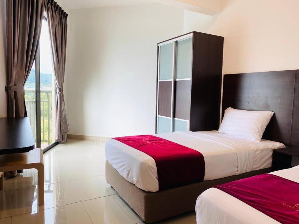 Marina Heights Hotel Residences Lumut Kültér fotó