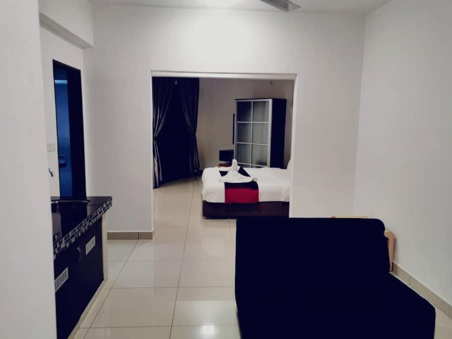 Marina Heights Hotel Residences Lumut Kültér fotó