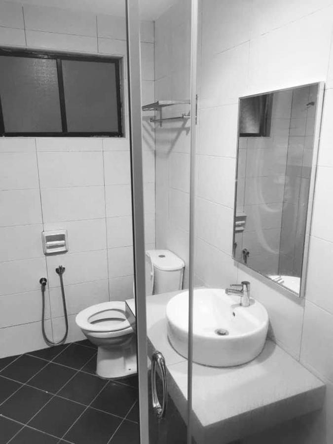 Marina Heights Hotel Residences Lumut Kültér fotó